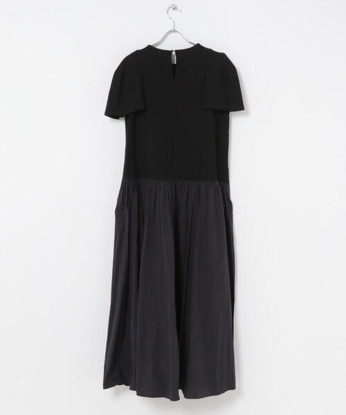 URBAN RESEARCH ROSSO（アーバンリサーチロッソ）の「Mewl　ペタルスリーブドッキングワンピース（ワンピース・レディース・BLACK/NAVY・Free）」の6枚目の写真