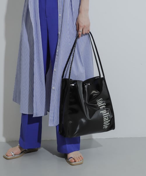 SENSE OF PLACE by URBAN RESEARCH（センスオブプレイスバイアーバンリサーチ）の「エナメルトートバッグ（トートバッグ・レディース・IVORY/BLACK/BEIGE・one）」の13枚目の写真