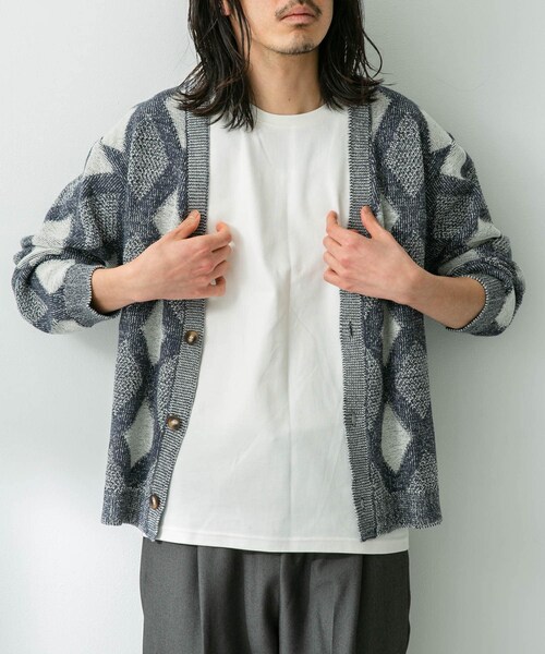 URBAN RESEARCH Sonny Label（アーバンリサーチサニーレーベル）の「ジャガードVネックニットカーディガン（カーディガン/ボレロ・メンズ・ボルドー/オフ/グリーン・M/L）」の16枚目の写真