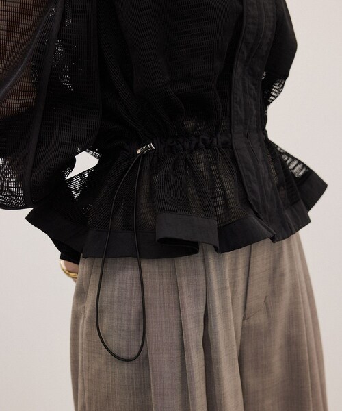 ADAM ET ROPE'（アダムエロペ）の「ドロストメッシュシャツ（シャツ/ブラウス・レディース・ブラック/ホワイト/ダークブラウン・F）」の17枚目の写真