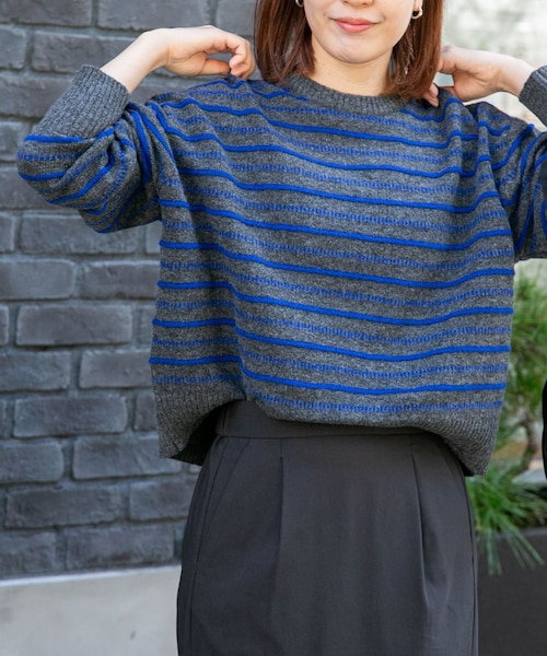 URBAN RESEARCH DOORS(アーバンリサーチドアーズ)の「FORK&SPOON 変形ボーダーニットプルオーバー(ニット/セーター・レディース・BLK×OFF/GRY×BLU・1)」の1枚目の写真