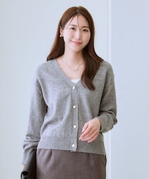 7days Life Styling | ゴールドボタンＶネックニットカーディガン（毛玉になりにくい・タンブル乾燥OK）(カーディガン/ボレロ)