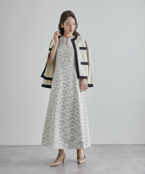 ROPE'（ロペ）の「【一部店舗限定】【ESTAR TEKSTIL】ケミカルレース×シャンタンフレアーワンピース（ワンピース・レディース・ホワイト系/ネイビー系・36/38）」の18枚目の写真