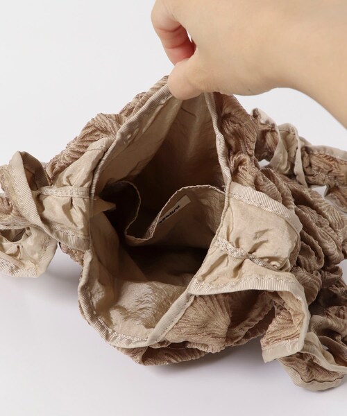 URBAN RESEARCH Sonny Label（アーバンリサーチサニーレーベル）の「Casselini　スクエアギャザーショルダーバッグ（ショルダーバッグ・レディース・ブラック/ホワイト/ベージュ・one）」の15枚目の写真