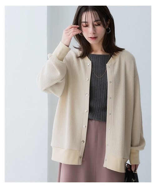 nissen（ニッセン）の「リブ見えカットソーMA１風カーディガン（カーディガン/ボレロ・レディース・黒/ミルクベージュ/杢チャコールグレー/キャラメルブラウン・S/M/L/LL/3L/4L/5L/6L/8L/10L）」の4枚目の写真