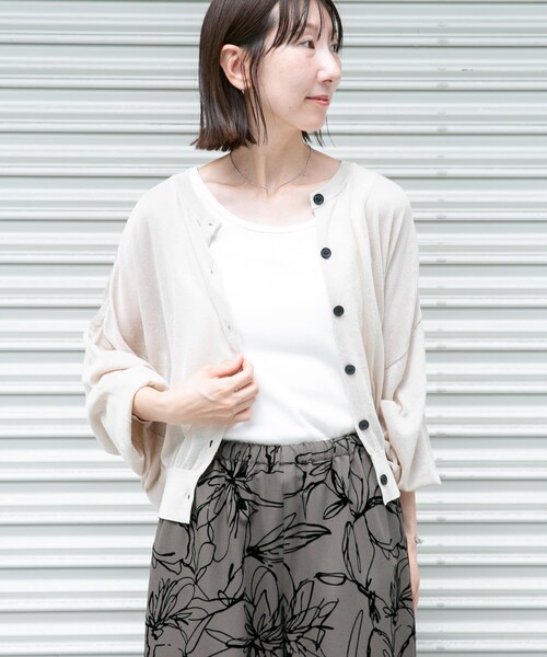 ITEMS URBANRESEARCH（アイテムズ アーバンリサーチ）の「『UVカット/接触冷感』エアリークルーネックカーディガン（カーディガン/ボレロ・レディース・BEG/MNT/NVY/PNK・Free）」の10枚目の写真