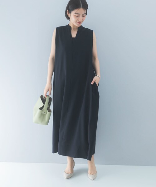 URBAN RESEARCH ROSSO（アーバンリサーチロッソ）の「クールタッチ 吸水速乾キーネックフレアワンピース（ワンピース・レディース・D/NAVY/Y/GOLD・Free）」の4枚目の写真