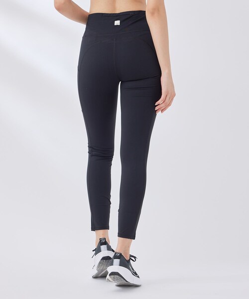 NERGY（ナージー）の「【VUORI】UV Stride Leggingスポーツレギンス（レギンス/スパッツ・レディース・ブラック/ブルー系/オレンジ・M/S）」の18枚目の写真