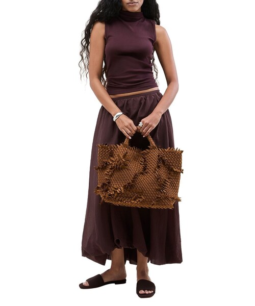 ADAM ET ROPE'（アダムエロペ）の「【J'aDoRe・一部店舗限定】【NAGHEDI（ナゲディ）】ST BARTHS medium TOTE（トートバッグ・レディース・ブラウン・F）」の11枚目の写真