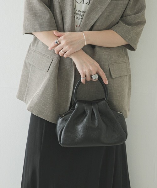 URBAN RESEARCH(アーバンリサーチ)の「レザーハンドバッグ(ハンドバッグ・レディース・OFFWHITE/BLACK/MOCHA・-)」の11枚目の写真