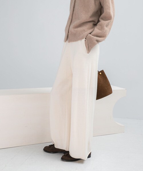 URBAN RESEARCH ROSSO（アーバンリサーチロッソ）の「メリノウールニットパンツ（その他パンツ・レディース・IVORY/BLACK・Free）」の6枚目の写真