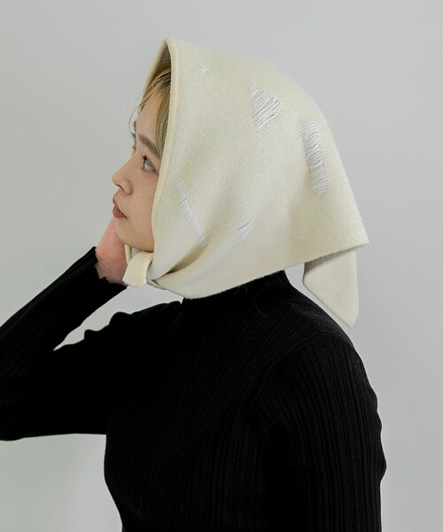 URBAN RESEARCH（アーバンリサーチ）の「malamute　night on earth scarf（バンダナ/スカーフ・レディース・khaki/white/navy・FREE）」の8枚目の写真