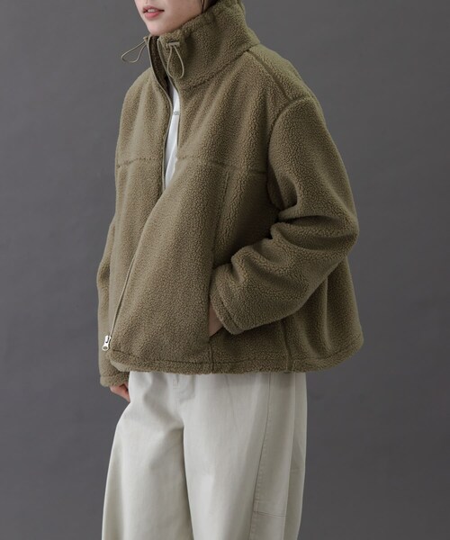 URBAN RESEARCH DOORS（アーバンリサーチドアーズ）の「FORK&SPOON　スタンドカラーボアブルゾン（ブルゾン・レディース・BLACK/BEIGE・1）」の13枚目の写真