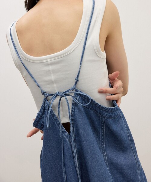 ADAM ET ROPE'(アダムエロペ)の「【WEB限定】レースコンビデニムキャミ(キャミソール・レディース・ブルー/サックス・F)」の11枚目の写真