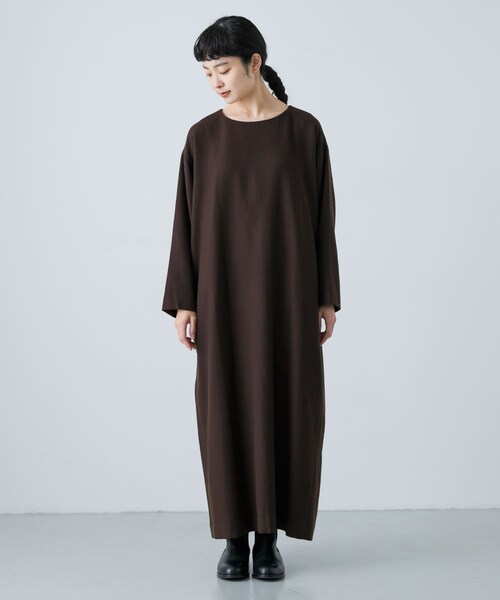 かぐれ(カグレ)の「WIRROW Botany wool dress(ワンピース・レディース・Mauve gray/Dark brown・1)」の8枚目の写真