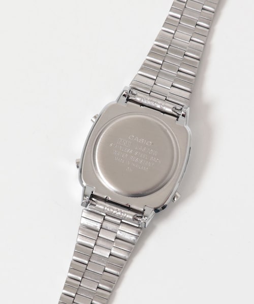 URBAN RESEARCH DOORS(アーバンリサーチドアーズ)の「CASIO メタルスクエアデジタルウォッチ(アナログ腕時計・レディース・ブラック・-)」の6枚目の写真