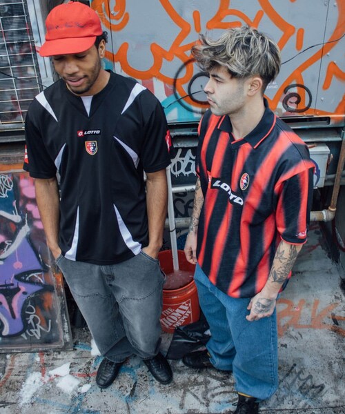 URBAN RESEARCH（アーバンリサーチ）の「LOTTO　FADE STRIPE GAME SHIRTS（Tシャツ/カットソー・メンズ・WHT×BLK/RED×BLK・M/L/XL）」の9枚目の写真