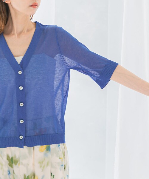 URBAN RESEARCH ROSSO（アーバンリサーチロッソ）の「デザインボタンシアーカーディガン（カーディガン/ボレロ・レディース・WHITE/BLUE・FREE）」の18枚目の写真