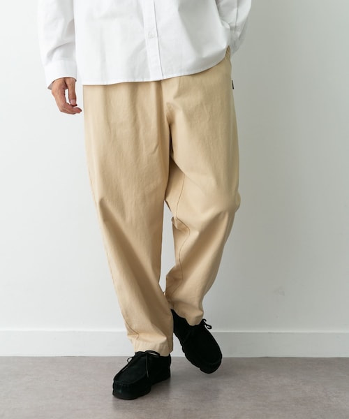 URBAN RESEARCH Sonny Label（アーバンリサーチサニーレーベル）の「ベーシックワイドイージーチノパンツ（チノパンツ・メンズ・ブラック/チャコール/ネイビー/ベージュ・S/M/L）」の3枚目の写真