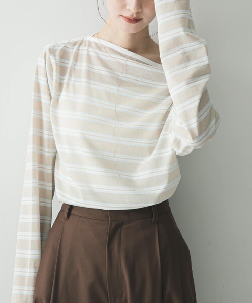 URBAN RESEARCH(アーバンリサーチ)の「マルチボーダー2WAYカットソー(Tシャツ/カットソー・レディース・RED/BEIGE/OFF WHITE・Free)」の15枚目の写真