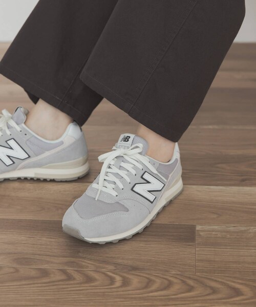 URBAN RESEARCH DOORS（アーバンリサーチドアーズ）の「NEW BALANCE　WL996（スニーカー・レディース・LIGHT GRAY・23.5/24/24.5）」の12枚目の写真