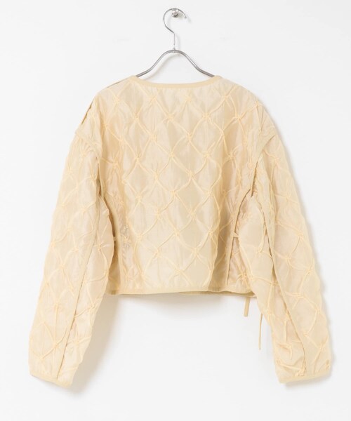 KBF（ケイビーエフ）の「シャーリングショートジャケット（ブルゾン・レディース・IVORY/BLACK・one）」の14枚目の写真