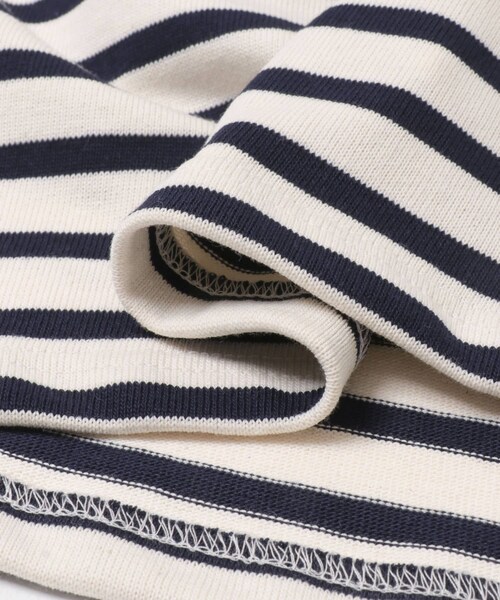 URBAN RESEARCH DOORS（アーバンリサーチドアーズ）の「ORCIVAL　SHORT LENGTH BOAT NECK PULLOVER（Tシャツ/カットソー・レディース・EC×MARINE/BROW×WHI/BROW×ELA/EC×BON・2）」の10枚目の写真