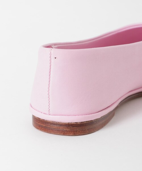 URBAN RESEARCH（アーバンリサーチ）の「『一部別注カラー』WANDERUNG　Flat Leather Shoes（パンプス・レディース・BEIGE/別注PINK・36/37/38）」の12枚目の写真