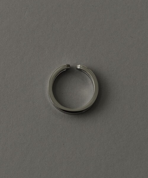 SMELLY（スメリー）の「ステンレスダブルラインリング（リング・メンズ・SLV・-）」の5枚目の写真