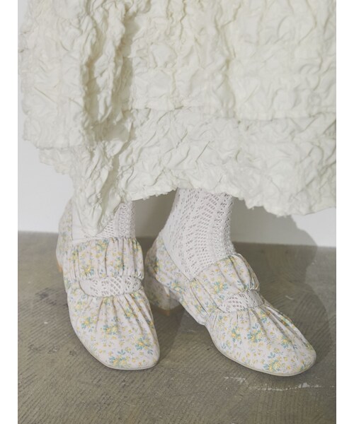 merry jenny（メリージェニー）の「ギャザーバンドシューズ（パンプス・レディース・オフホワイト/ピンク・M/L）」の8枚目の写真