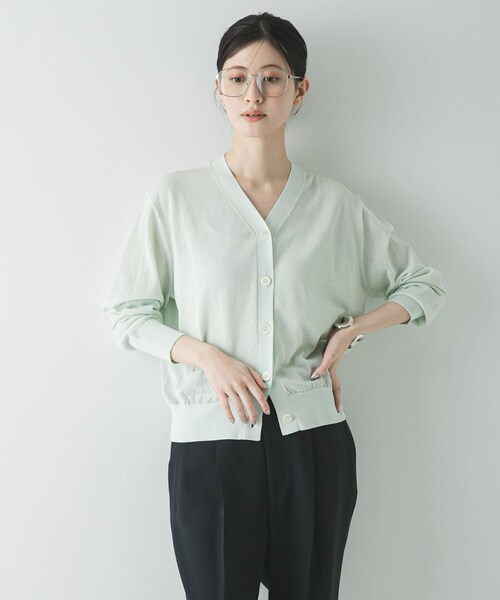 URBAN RESEARCH（アーバンリサーチ）の「UVカット加工Vネックカーディガン（カーディガン/ボレロ・レディース・RED/MINT/BLACK・Free）」の17枚目の写真