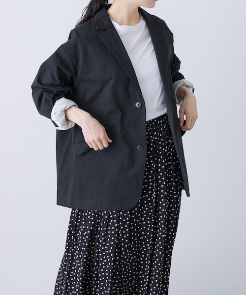 かぐれ(カグレ)の「Tailored jacket w/lining(テーラードジャケット・レディース・BEIGE/BLACK・FREE)」の1枚目の写真