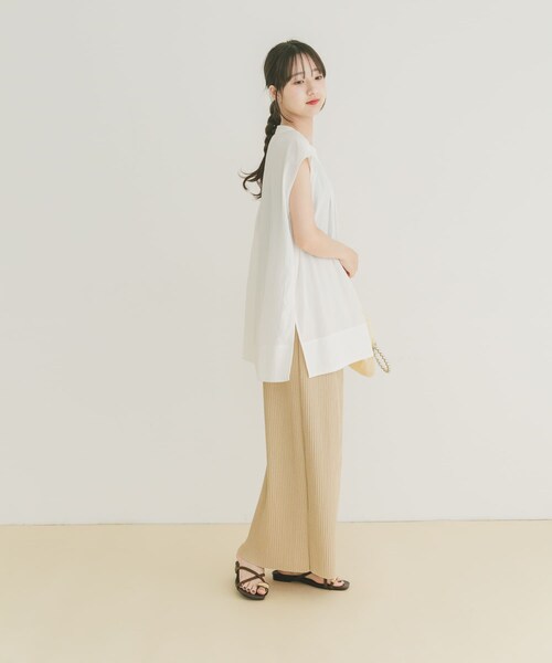 ITEMS URBANRESEARCH（アイテムズ アーバンリサーチ）の「サイドスリットフレンチブラウス（シャツ/ブラウス・レディース・RENGA/OFF/NVY・FREE）」の10枚目の写真