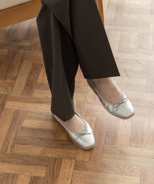 URBAN RESEARCH DOORS（アーバンリサーチドアーズ）の「やわらかバレエシューズ（バレエシューズ・レディース・SILVER/LEMON/BLACK・36/37/38）」の4枚目の写真