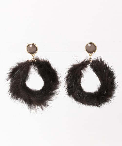 SENSE OF PLACE by URBAN RESEARCH（センスオブプレイスバイアーバンリサーチ）の「FO ファーラウンドピアス（ピアス（両耳用）・レディース・BROWN/GRAY/L.BEIGE・Free）」の4枚目の写真