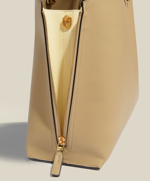 ROPE'(ロペ)の「【E'POR】【WEB限定】Y BAG Medium+/A4対応・通勤(トートバッグ・レディース・キナリ/ベージュ/ブルー系・F)」の13枚目の写真