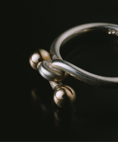 ADAM ET ROPE'（アダムエロペ）の「【VINTAGE JEWELRY】TIFFANY ラブノット コンビ リング 925 750 #9（リング・メンズ・シルバー・F）」の3枚目の写真