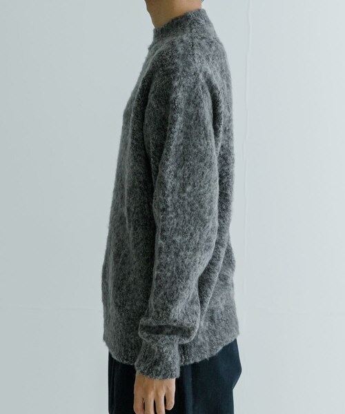 URBAN RESEARCH（アーバンリサーチ）の「new basic MOULINE SHAGGY KNIT（ニット/セーター・メンズ・CHARCOAL/NAVY・M/L）」の13枚目の写真