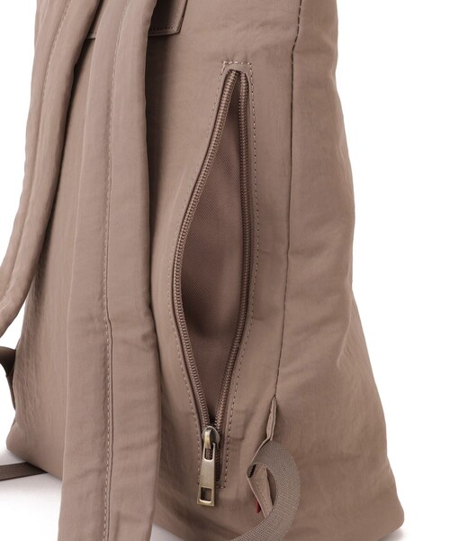 Jayro（ジャイロ）の「皺ナイロンL字リュック（バックパック/リュック・レディース・ブラック/ホワイト系/ブラウン系/ブルー系・F）」の14枚目の写真