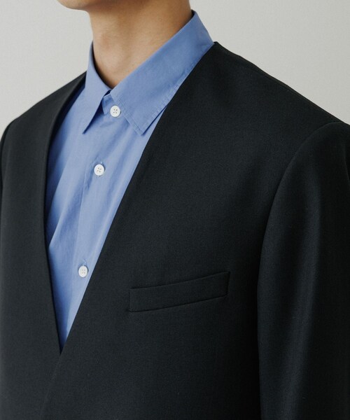 ADAM ET ROPE'（アダムエロペ）の「ハードクロス ノーカラージャケット / セットアップ対応（ノーカラージャケット・メンズ・ブラック/ダークブラウン系・L/M）」の17枚目の写真