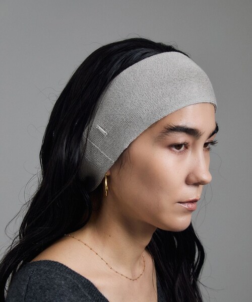 ADAM ET ROPE'(アダムエロペ)の「【J'aDoRe・店舗限定】【heyep(ヘイップ)】Silk Hair Band / シルクヘアバンド(ヘアバンド・レディース・ブラック/グレー・F)」の16枚目の写真