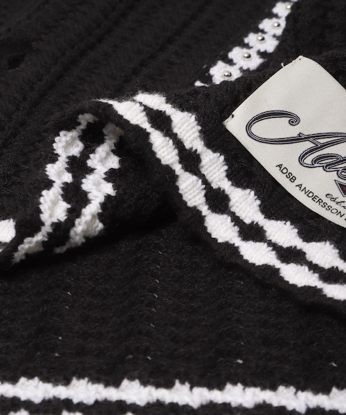 URBAN RESEARCH（アーバンリサーチ）の「Andersson Bell　UNI NEW F/CLR CARDIGAN（カーディガン/ボレロ・メンズ・ECRU/BLACK・L）」の8枚目の写真