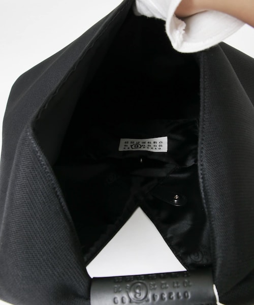 URBAN RESEARCH（アーバンリサーチ）の「MM6　P6414 HAND BAG（トートバッグ・レディース・T8013Black・-）」の8枚目の写真