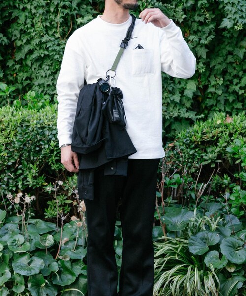 ITEMS URBANRESEARCH（アイテムズ アーバンリサーチ）の「【一部WEB限定カラー】ユーティリティループベルト（ショルダーバッグ・メンズ・BLACKxPPL/BLACK/LEMON/GREIGE/GREIGExWH/BLACKxKHK・one）」の22枚目の写真