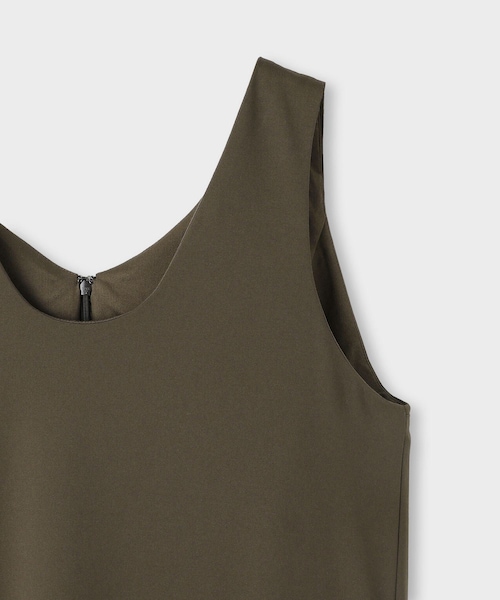ROPE'（ロペ）の「【一部店舗限定】【REALM（レルム）】U-NECK JERSEY DRESS｜モクロディジャージワンピース　26SS（ワンピース・レディース・ブラック/カーキ・36/38）」の9枚目の写真