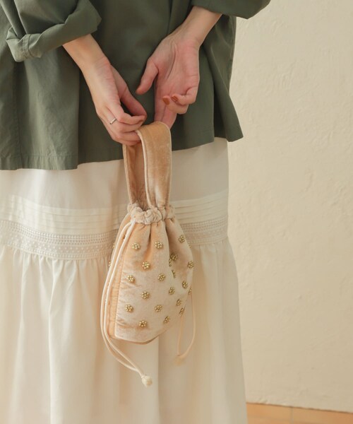 URBAN RESEARCH DOORS（アーバンリサーチドアーズ）の「ベロアビーズハンドバッグ（ハンドバッグ・レディース・BEIGE/BLACK・-）」の7枚目の写真