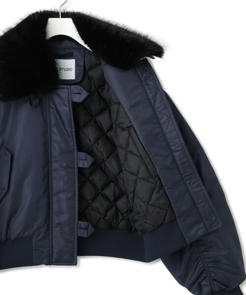 ADAM ET ROPE'(アダムエロペ)の「【STAND STUDIO(スタンド スタジオ)】Gem Jacket(MA-1・レディース・ネイビー/グリーン・36)」の22枚目の写真