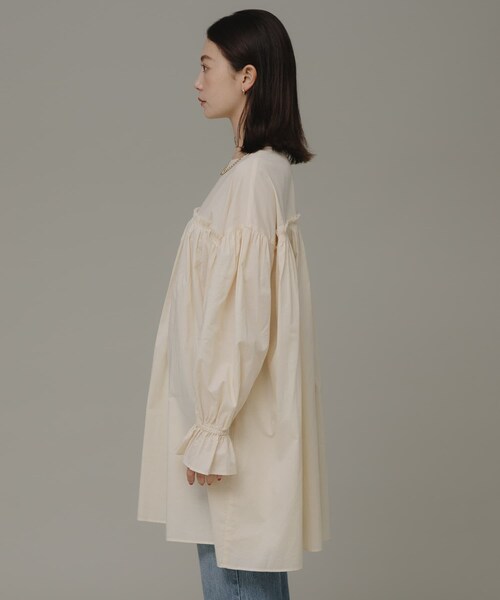 URBAN RESEARCH Sonny Label（アーバンリサーチサニーレーベル）の「コットンギャザーチュニック（チュニック・レディース・クリーム/ブラック/ブルー・FREE）」の5枚目の写真