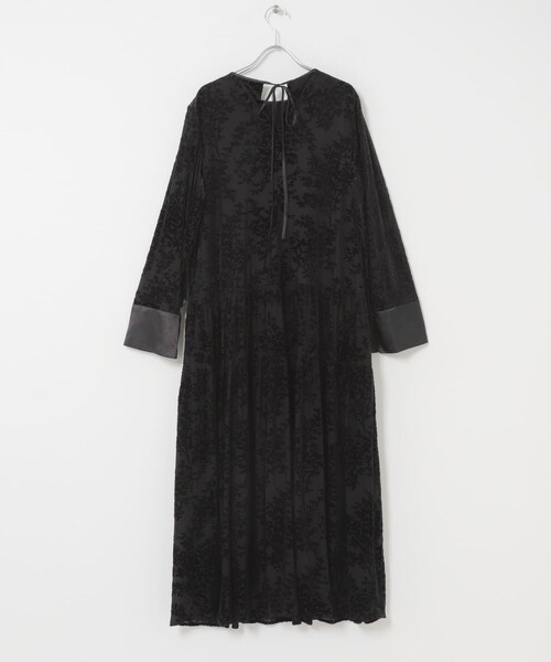 URBAN RESEARCH ROSSO（アーバンリサーチロッソ）の「『WEB/一部店舗限定』フロッキープリントティアードワンピース（ワンピース・レディース・BLACK/BROWN・Free）」の17枚目の写真