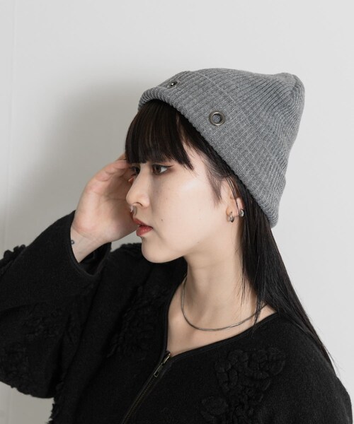 THE GOODLAND MARKET（ザグッドランドマーケット）の「neith.tokyo　Eyelet Beanie（ニットキャップ/ビーニー・レディース・Gray/Black・Free）」の2枚目の写真